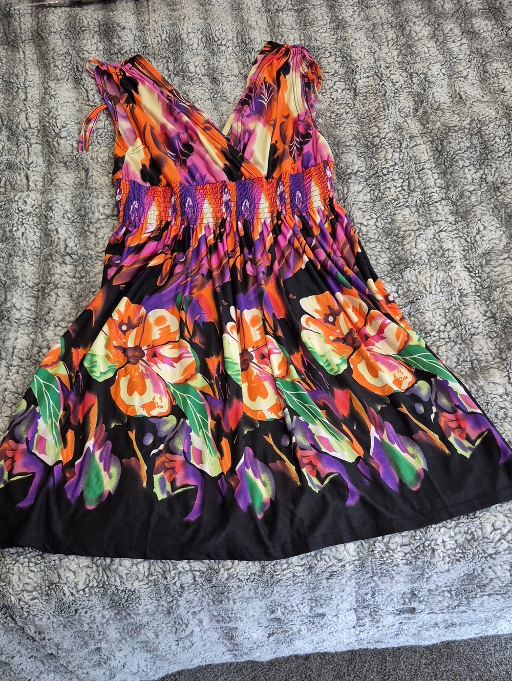 Win Win 🖤 Floral V-Neck Summer Dress (972)